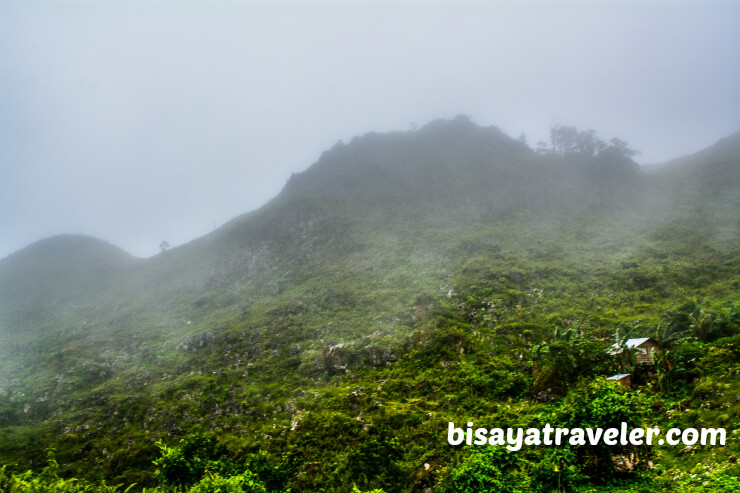Candongao Peak: Trekking Deep Into Badian’s Surreal Highlands