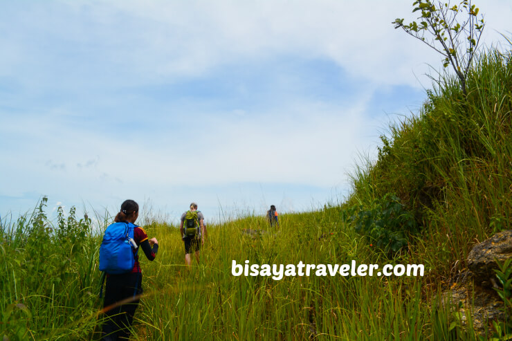 Mount Kan-irag: One Of The Most Scenic Lookouts In Cebu