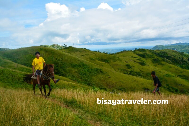 Mount Mago: A Laid-Back Boundary Climb With Team Bang