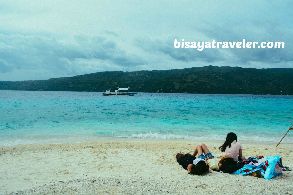 Sumilon Island: An Affordable DIY Trip To Cebu’s Gorgeous Sandbar