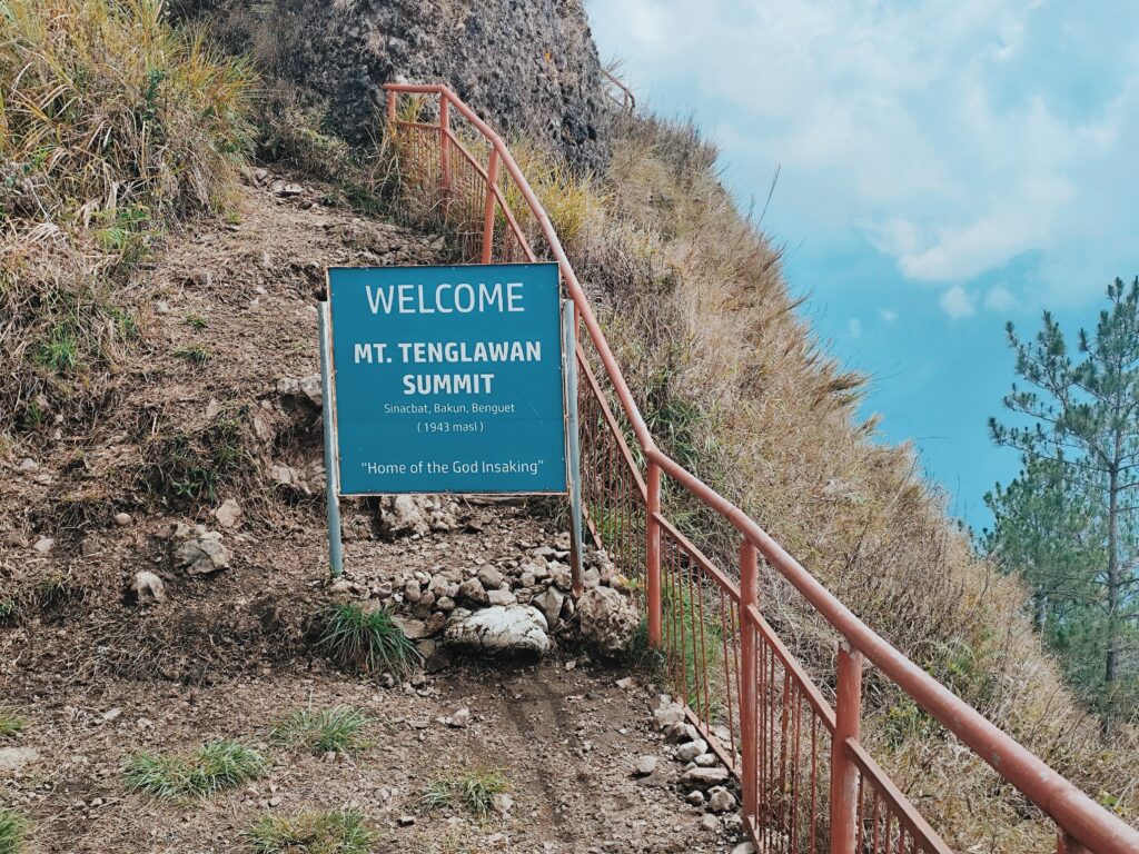 Mt Tenglawan And The People Who Have To Die On The Climb
