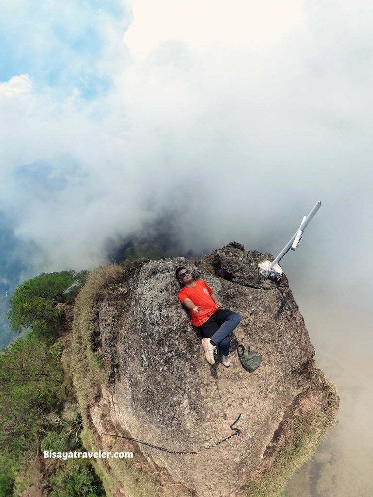 Mt Tenglawan And The People Who Have To Die On The Climb