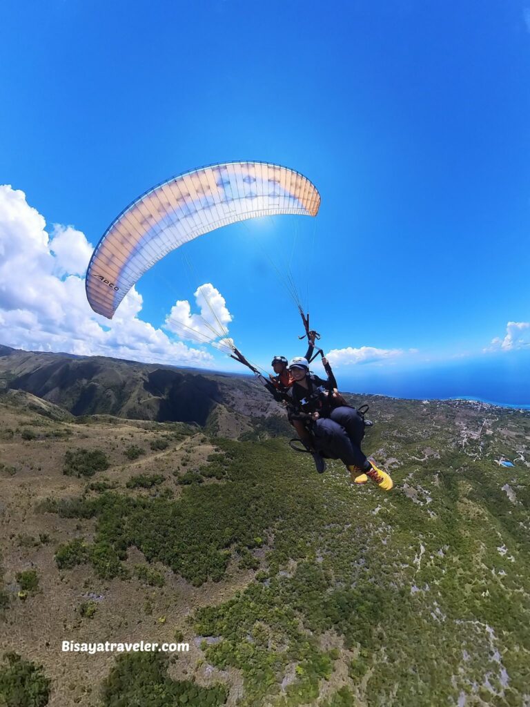 Oslob paragliding