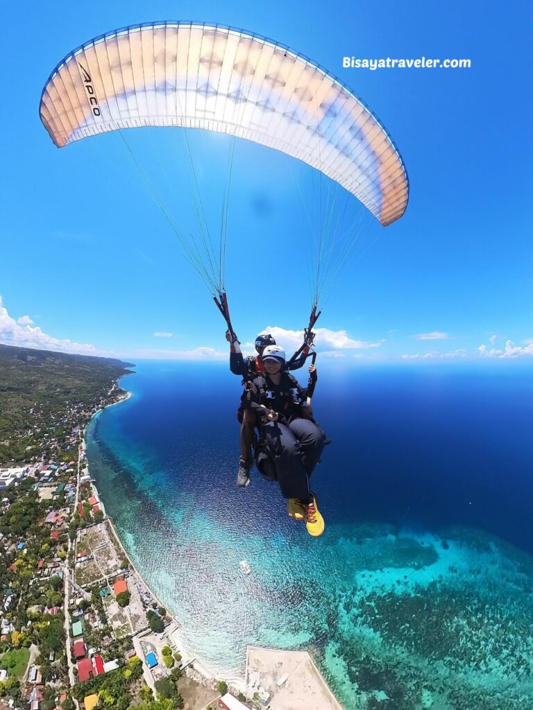 Oslob paragliding